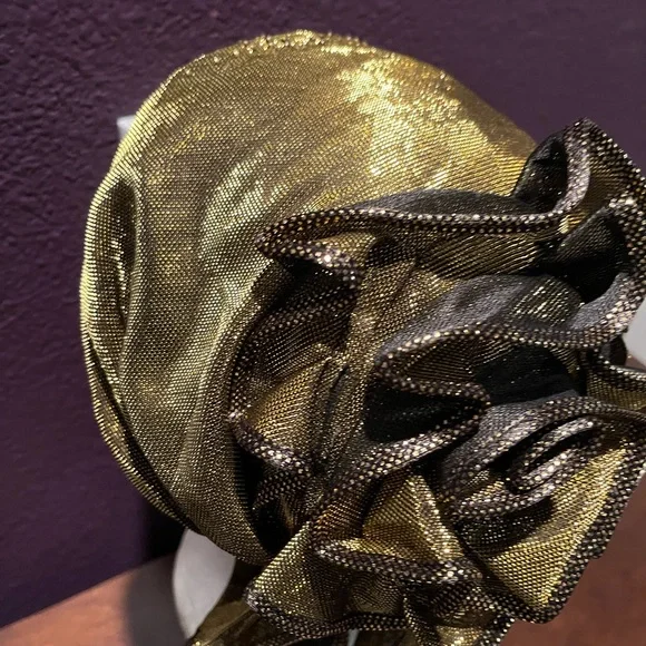 PM120425 Elegant Gold Headband - Picture 3 of 6